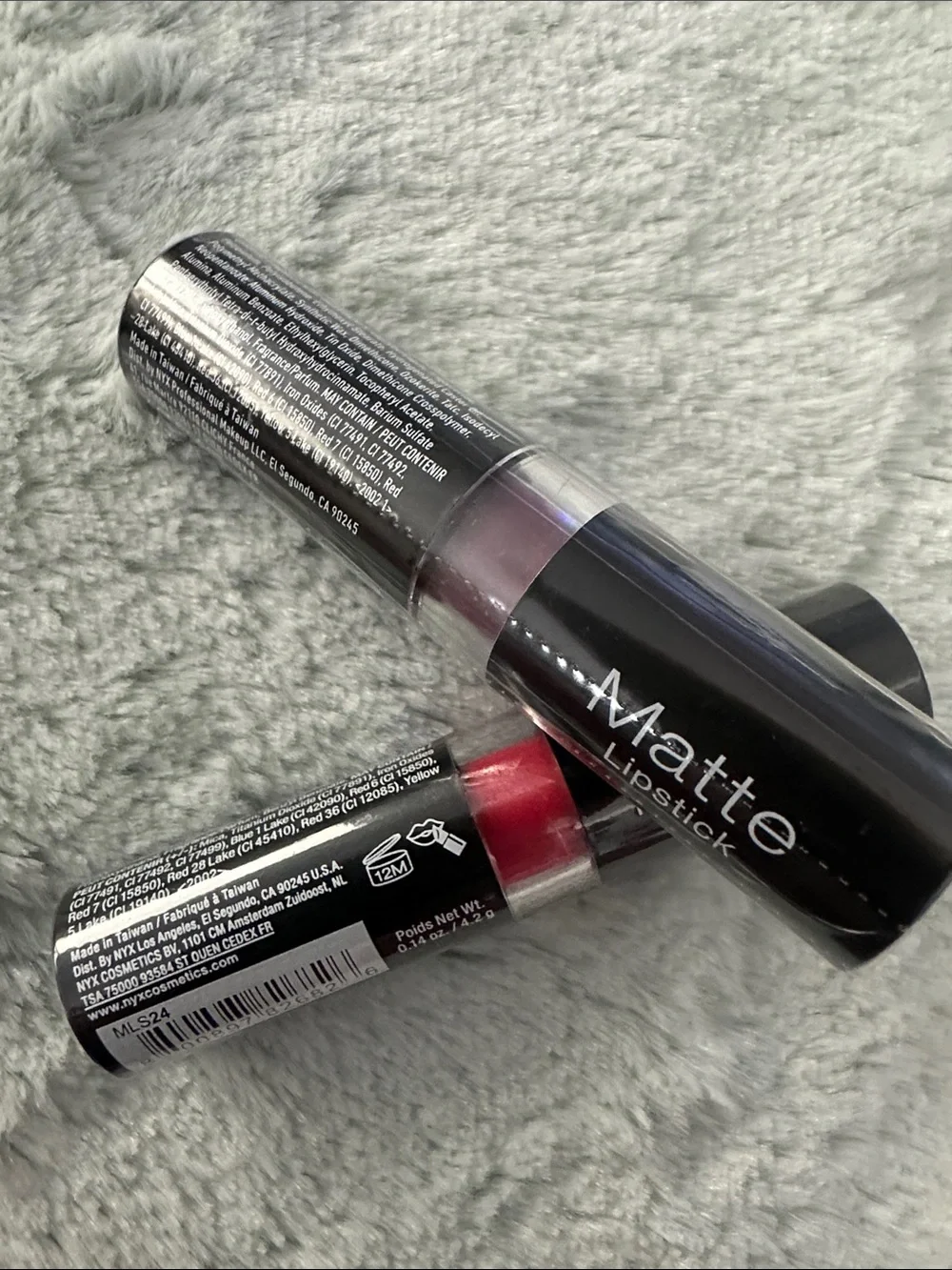 NYX Matte Lipstick Duo - Bright Red & Deep Plum